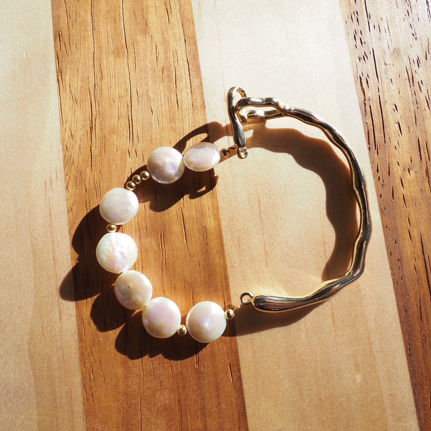 Natural Freshwater Pearls Bracelet, Gold Plated Zennara