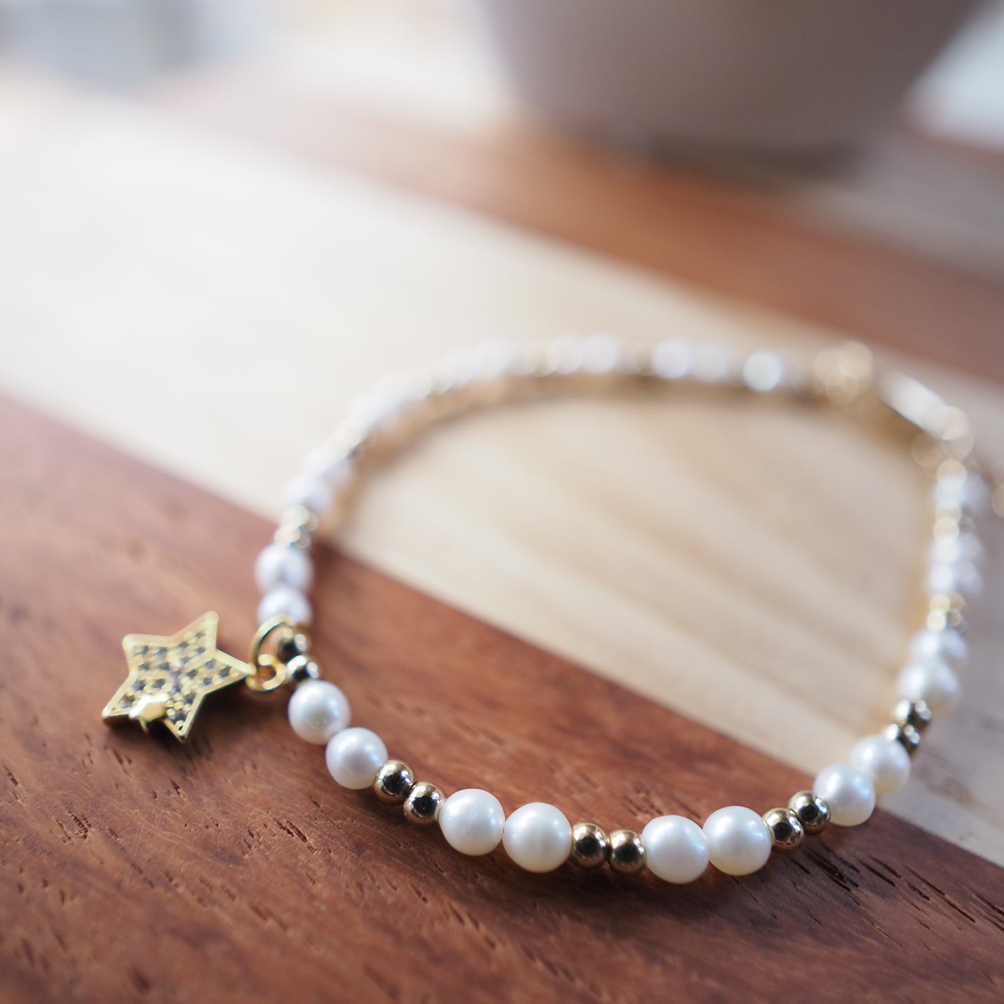 Natural Freshwater Pearls Bracelet, 14K Gold Plated
