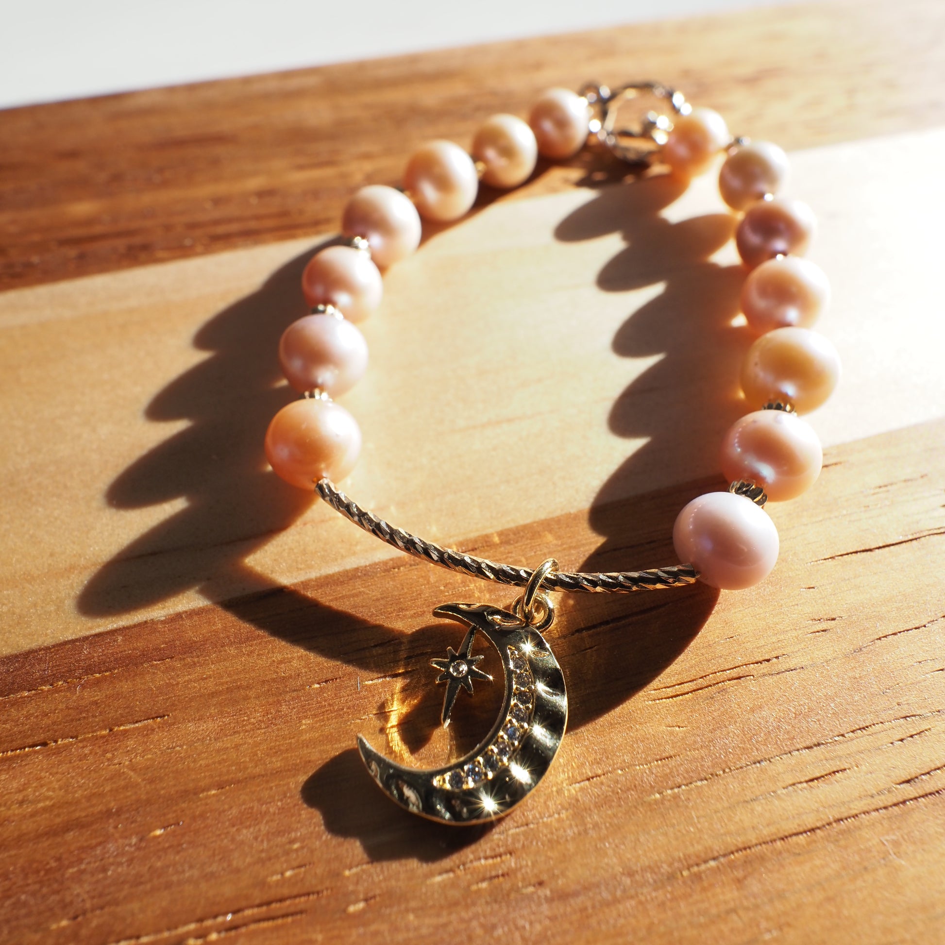 Natural Pinky Orange High Luster Round Bead Freshwater Pearls Bracelet, Gold Plated Zennara